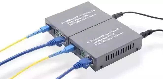 A single-fiber media converter