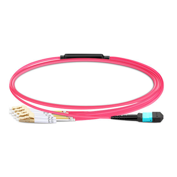 Cable MTP hembra de 2 m (7 pies) a 4 LC UPC dúplex OM4 50/125 Cable de ruptura de fibra multimodo, 8 fibras, tipo B, Elite, LSZH, aguamarina / violeta