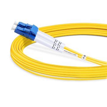 Câble à fibre optique Duplex OS20 LC UPC vers LC UPC PVC (OFNR) de 66 m (2 pieds)