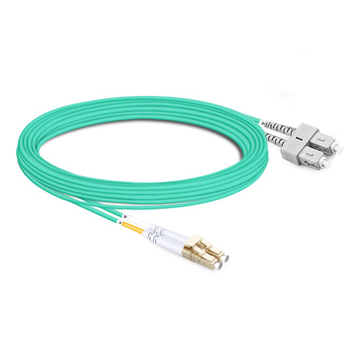 Câble à fibre optique duplex OM10 multimode LC UPC vers SC UPC OFNP de 33 m (4 pi)