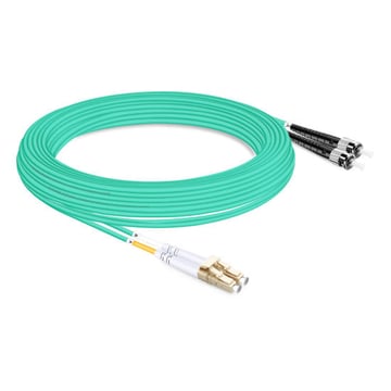 Cable de fibra óptica de 10 m (33 pies) dúplex OM4 multimodo LC UPC a ST UPC PVC (OFNR)