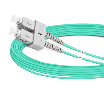 Câble à fibre optique duplex OM10 multimode SC UPC vers ST UPC PVC (OFNR) de 33 m (3 pi)