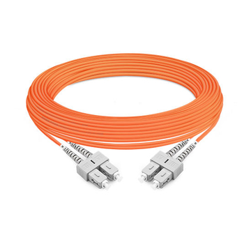 Câble à fibre optique duplex OM20 multimode SC UPC vers SC UPC PVC (OFNR) de 66 m (2 pi)