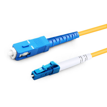 Câble fibre optique PVC (OFNR) LC UPC à SC UPC monomode Simplex OS1 de 3 m (2 pi)