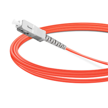 Cable de fibra óptica de 2 m (7 pies) Simplex OM1 multimodo SC UPC a SC UPC PVC (OFNR)